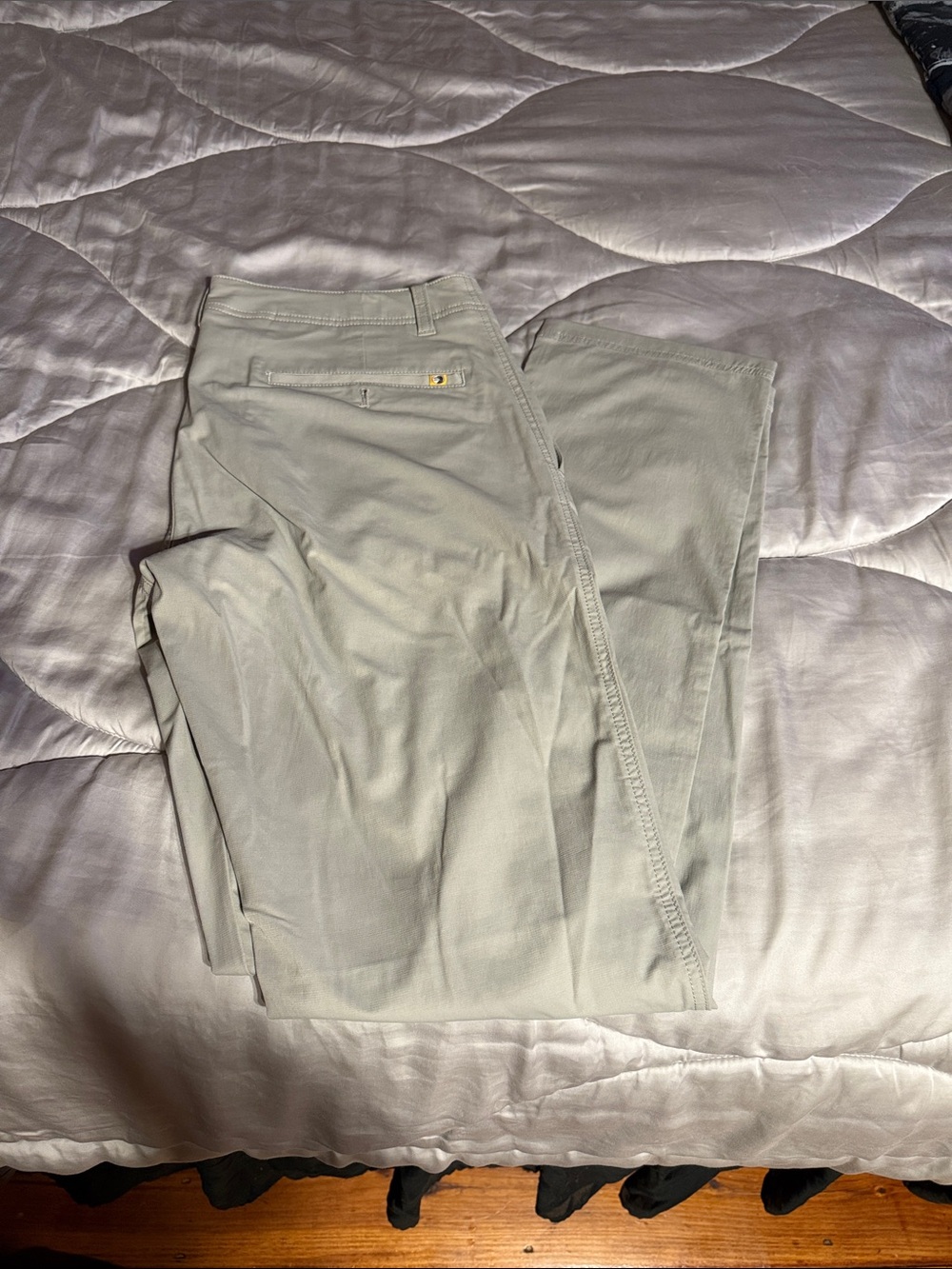 Men's Light khaki Chino Pants
